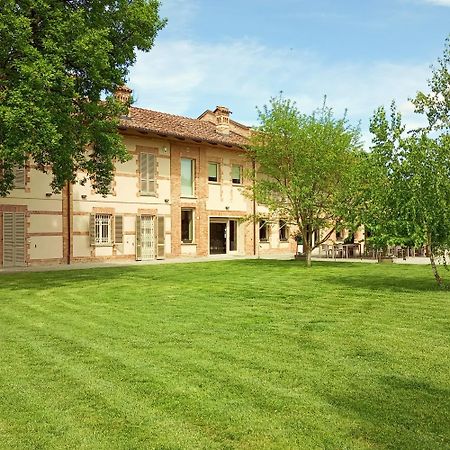 La Cascina Di Carlotta 1846 Agriturismo Alba  Buitenkant foto