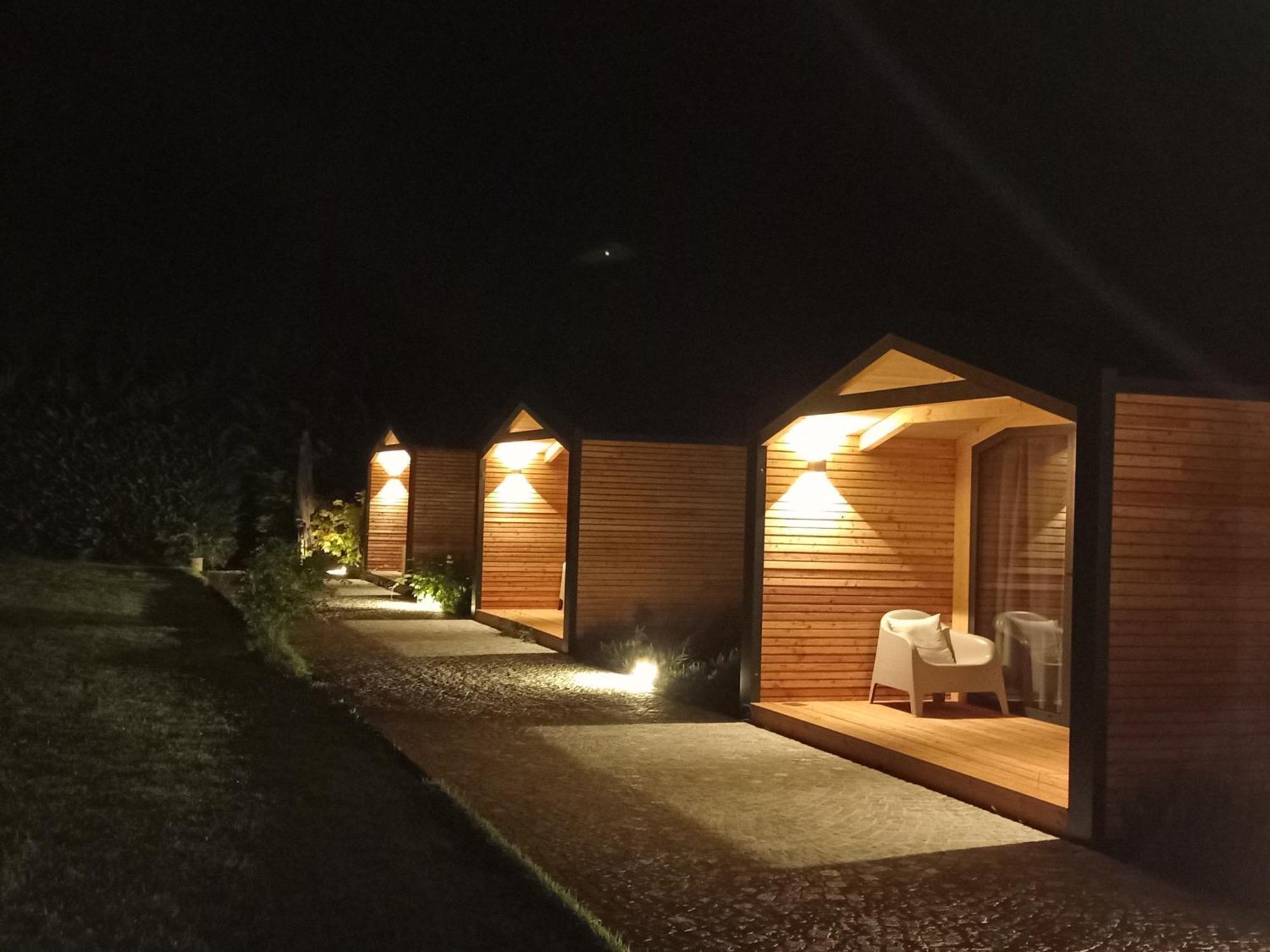 La Cascina Di Carlotta 1846 Agriturismo Alba  Buitenkant foto